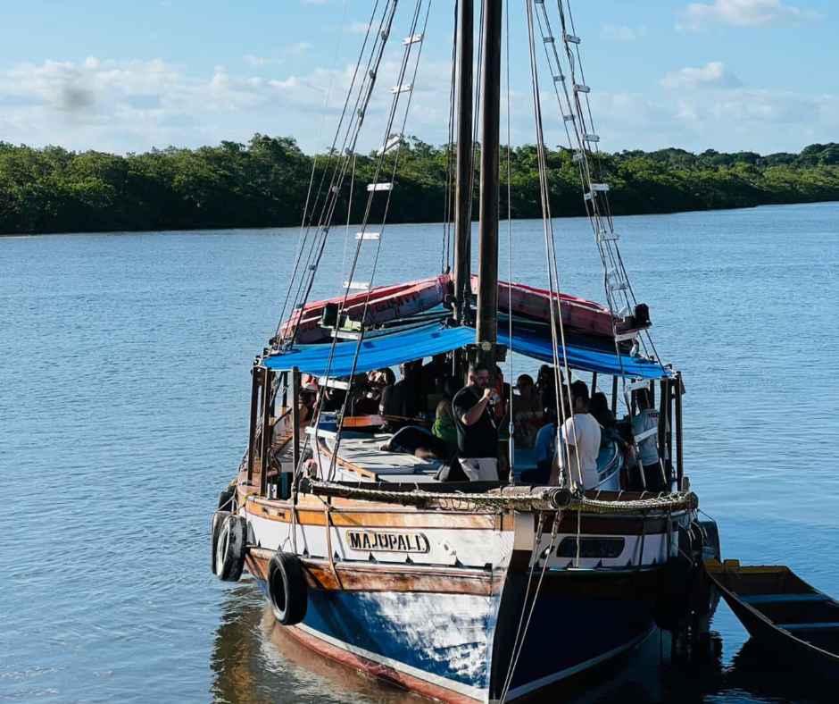 passeio-barco-do-cangaco